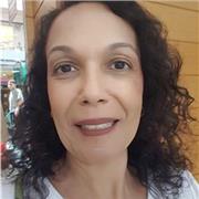 Sou professora de Inglês e Português para estrangeiros e tenho bastante experiência